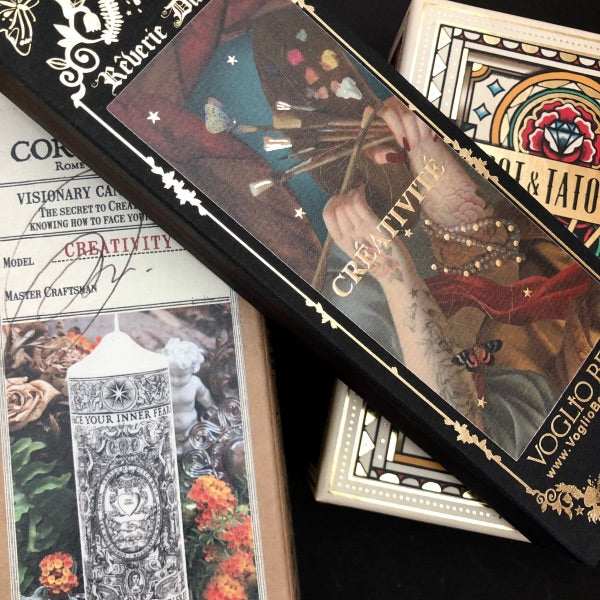 Gros plan sur les articles composant ce pack "Créativité" by Santa Carolina pour les fans de déco et d'ésotérisme.