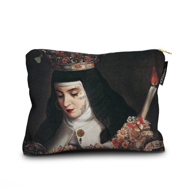 Trousse - pochette en velours "Prayer" par la créatrice Voglio Bene avec Vierge tatouée et parée de dorures.