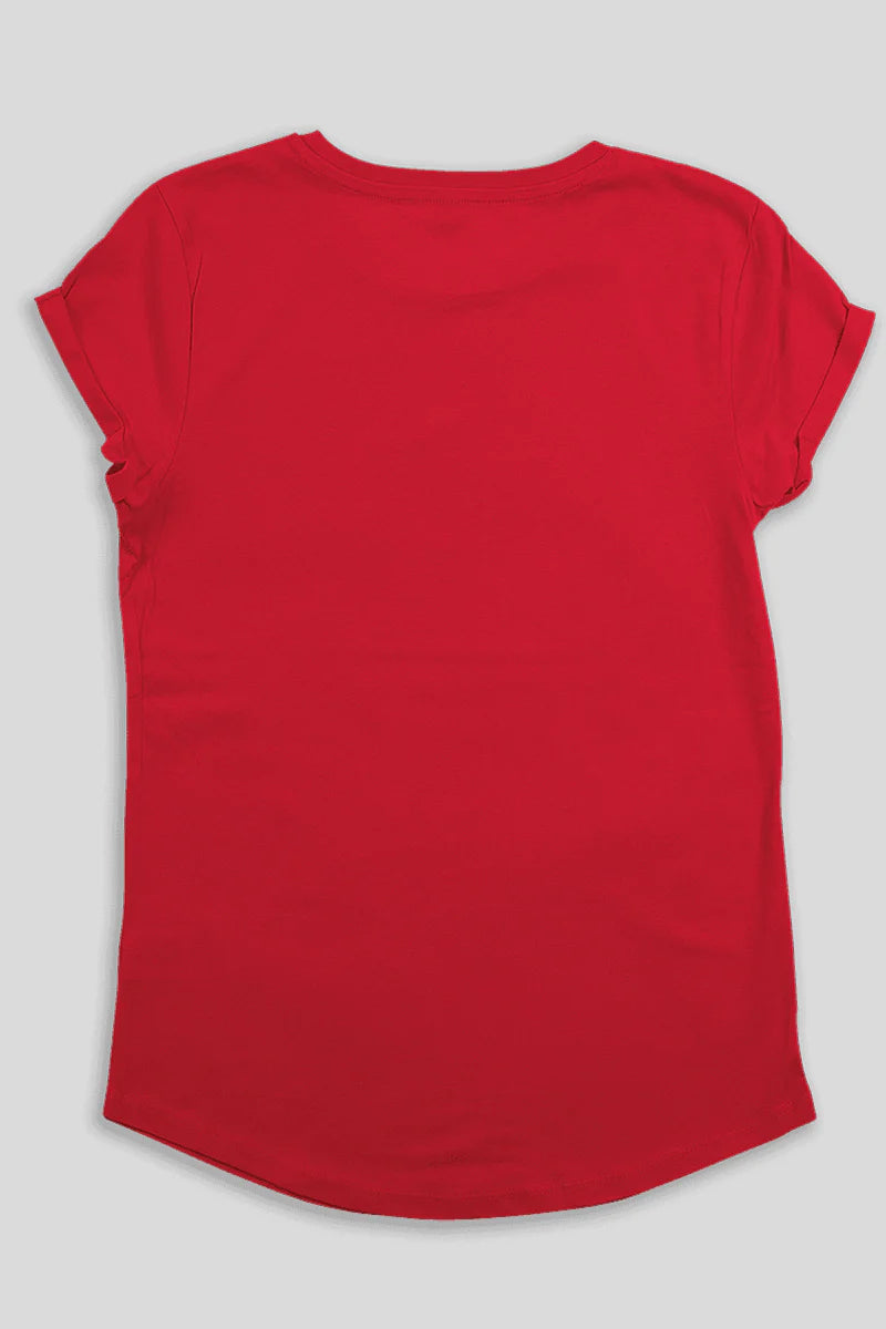 Tee-shirt rouge vu de dos avec sa coupe fluide et ses manches retroussées tendance.