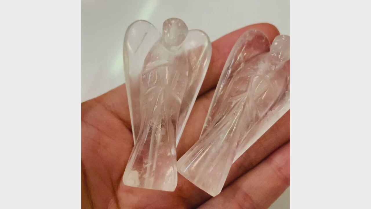 Vidéo des anges en cristal de roche aux propriétés purifiantes